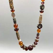 Load image into Gallery viewer, Medium Necklace 1