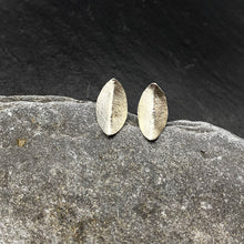 Load image into Gallery viewer, Blaeberry Earrings
