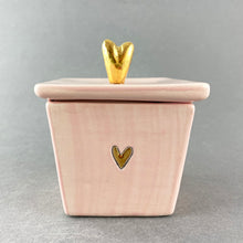 Load image into Gallery viewer, Lidded Box with Heart - Pink
