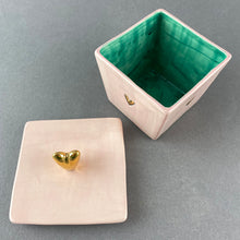 Load image into Gallery viewer, Lidded Box with Heart - Pink
