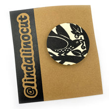 Load image into Gallery viewer, Linocut Brooch - Bird

