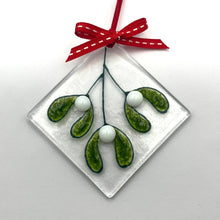Load image into Gallery viewer, Mistletoe in Gift Box
