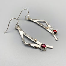 Load image into Gallery viewer, Seascape Garnet Earrings
