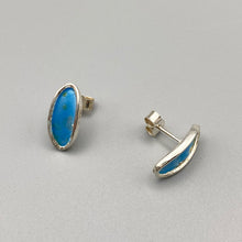 Load image into Gallery viewer, Thrive Small Frond Studs
