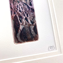 Load image into Gallery viewer, Wren on a Post
