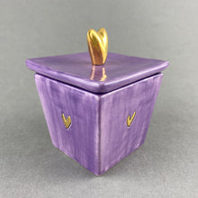 Load image into Gallery viewer, Lidded Box with Heart - Purple
