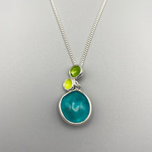 Load image into Gallery viewer, Flourish Mixed Bud Pendant - Blue Green
