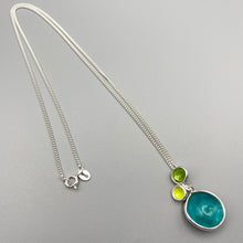 Load image into Gallery viewer, Flourish Mixed Bud Pendant - Blue Green
