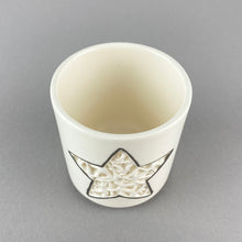 Load image into Gallery viewer, Tangled Star T-Light Holder - Platinum Lustre

