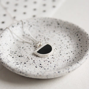 Arc Tiny Pendant - Black Resin