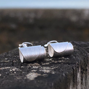 Rolled Wave Studs - Silver
